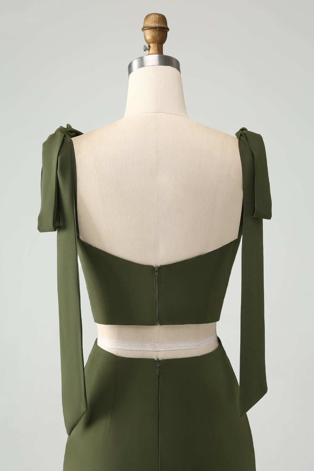 Olive A Line Spaghetti Straps Vestido de invitada de boda hasta el suelo con abertura