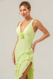 Vestido de dama de honor largo con escote en V profundo y cuello en V profundo con abertura de volantes