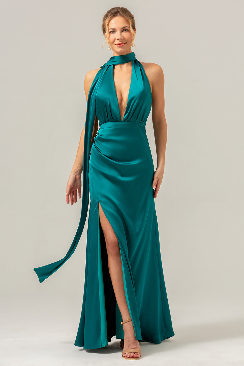 Vaina de pavo real Vestido de dama de honor largo sin espalda con espalda y abertura