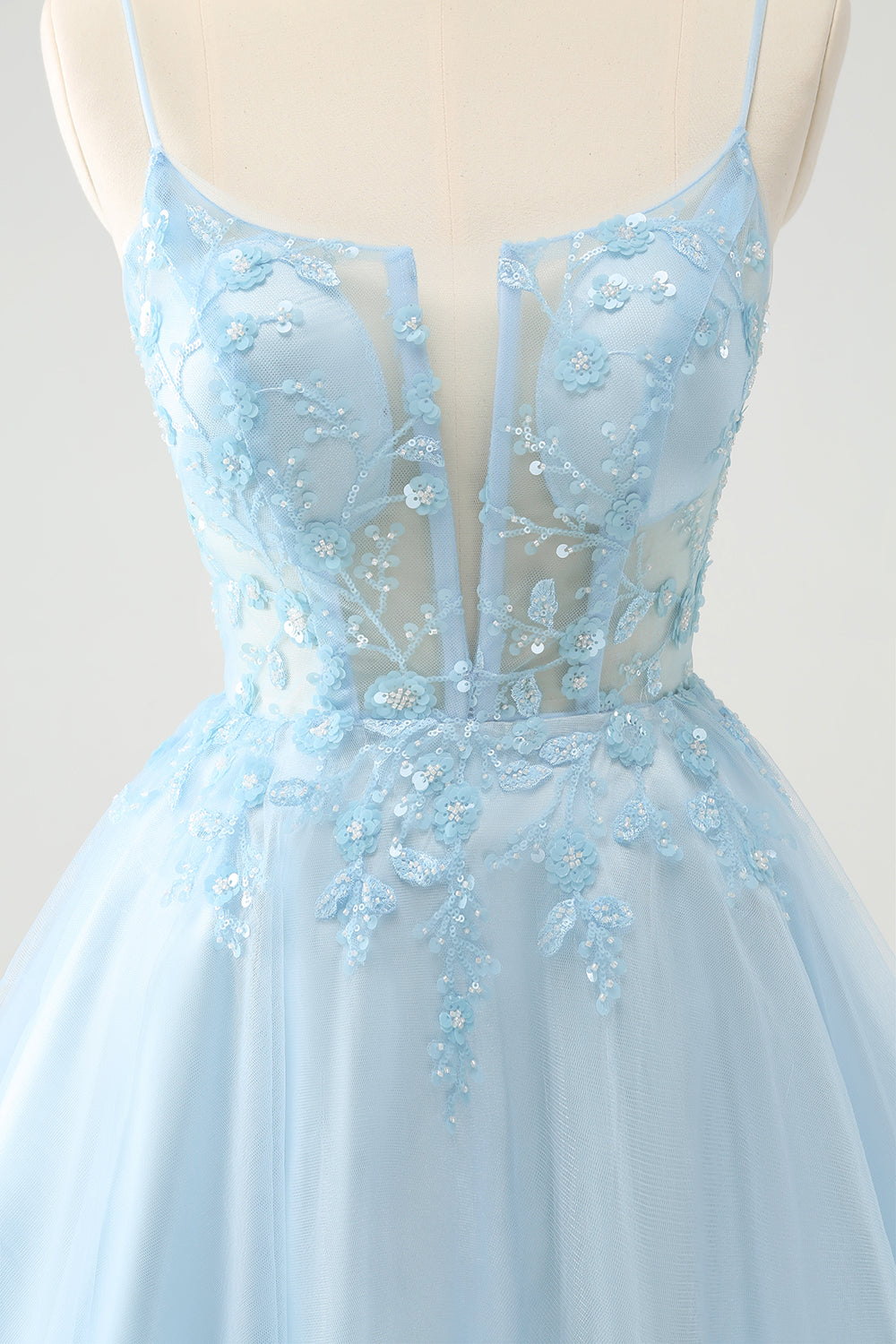 Lindo vestido de cóctel con corsé de cuentas línea A azul brillante y apliques