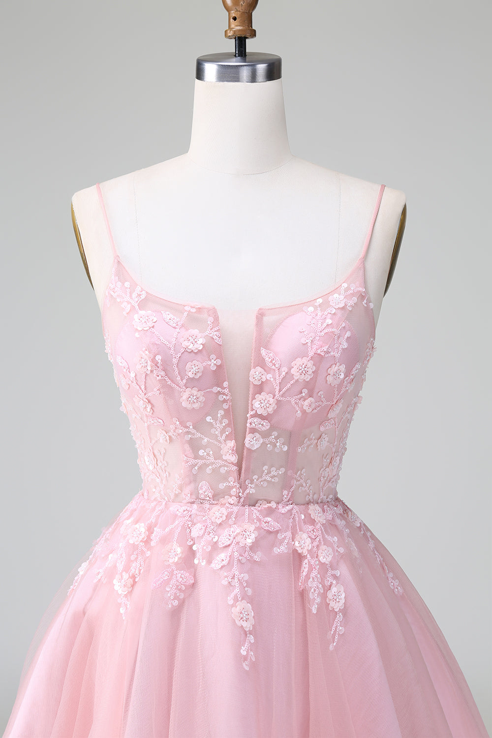 Vestido de cóctel corto de corte A de tul con apliques de rubor princesa