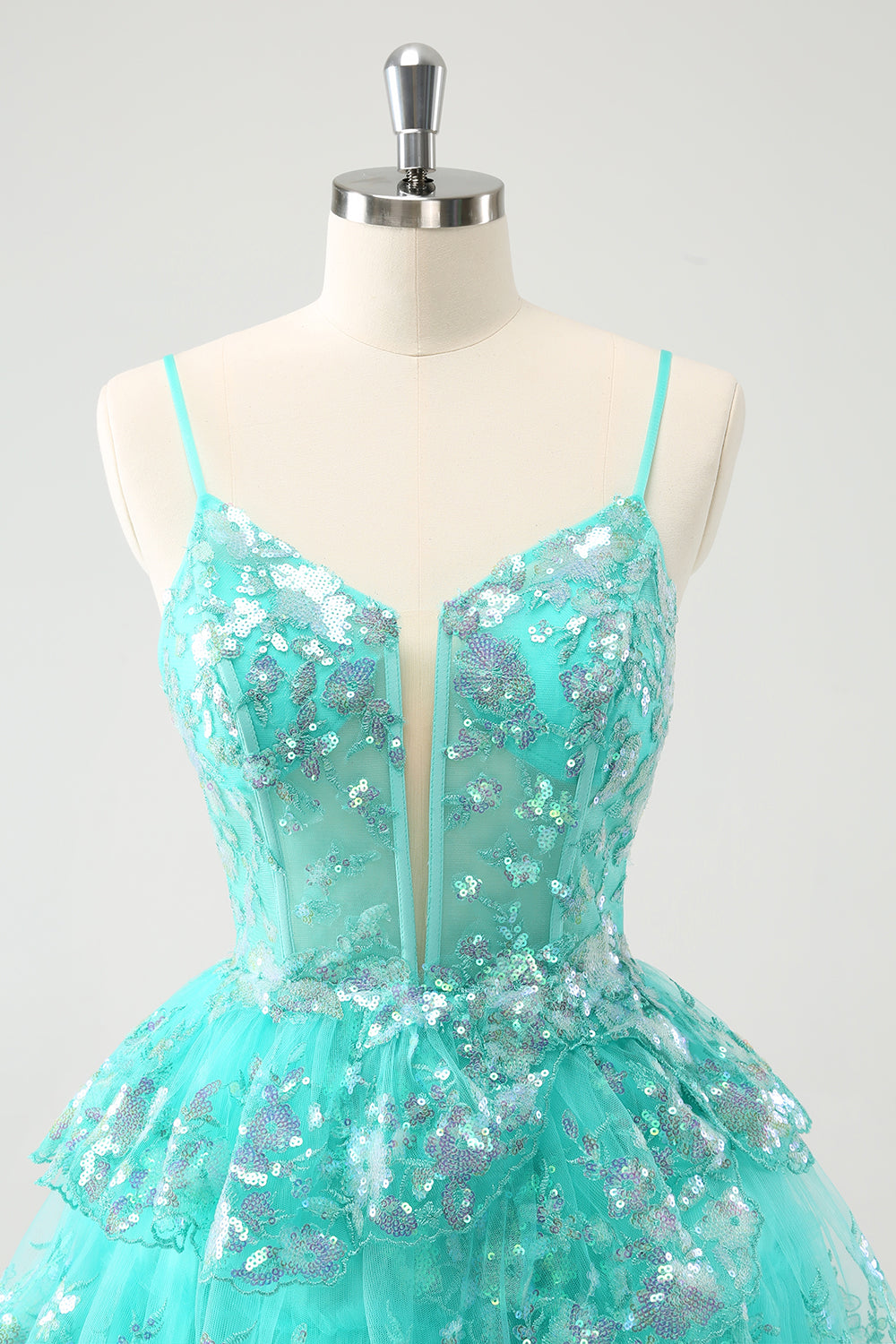 Lindo vestido de cóctel de lentejuelas sin tirantes con purpurina verde