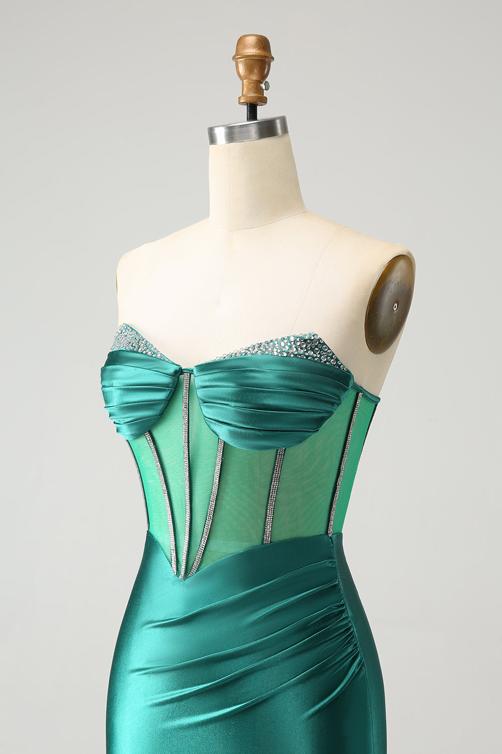 Vestido de cóctel ajustado de novia con corsé y purpurina verde oscuro con cuentas