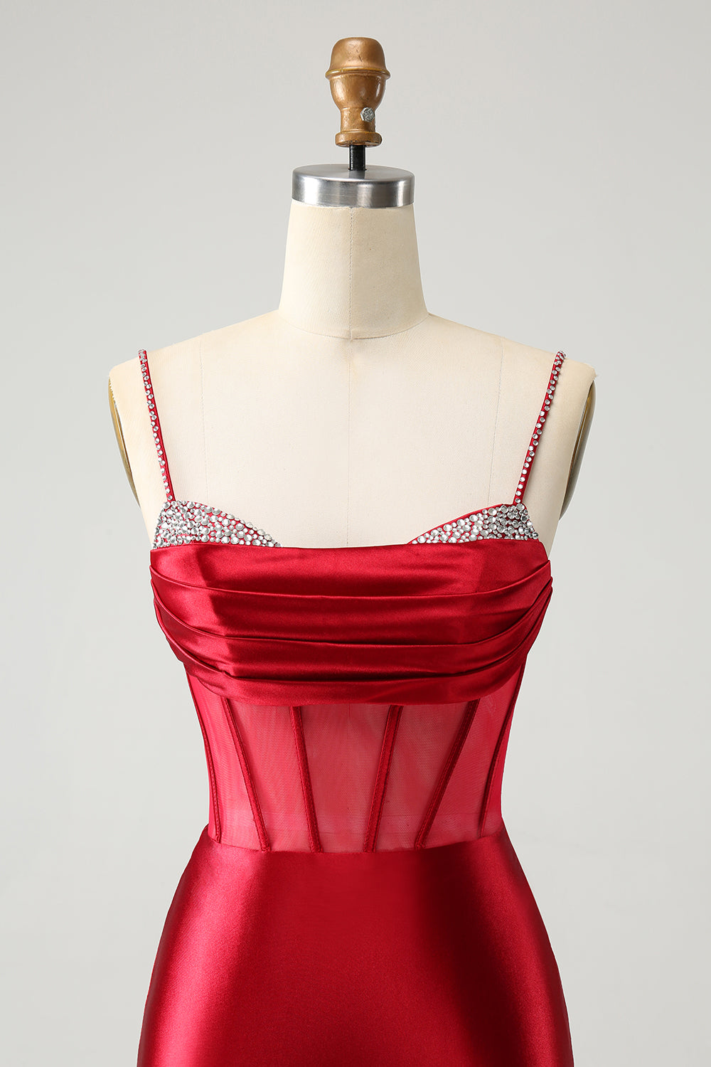 Vestido de cóctel de satén corto con corsé con cuentas y purpurina rojo oscuro