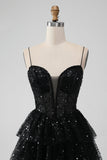 Vestido de regreso a casa escalonado con tirantes de espagueti negro brillante con lentejuelas
