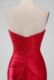 Vestido corto sin tirantes sin tirantes rojo brillante con encaje