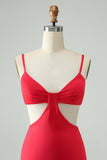 Vestido de cóctel corto con tirantes finos ajustados y ahuecados rojos