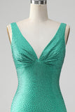 Vestido de cóctel corto sin espalda con cuello en V ajustado verde con cuentas