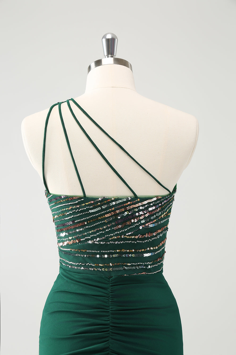 Vestido de cóctel ajustado con un solo hombro y purpurina verde oscuro