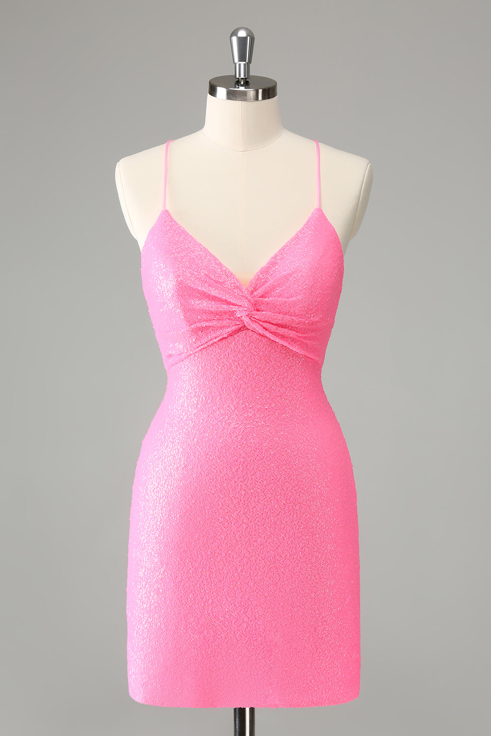Elegante vestido de cóctel con escote halter y lentejuelas negras con cordones en la espalda