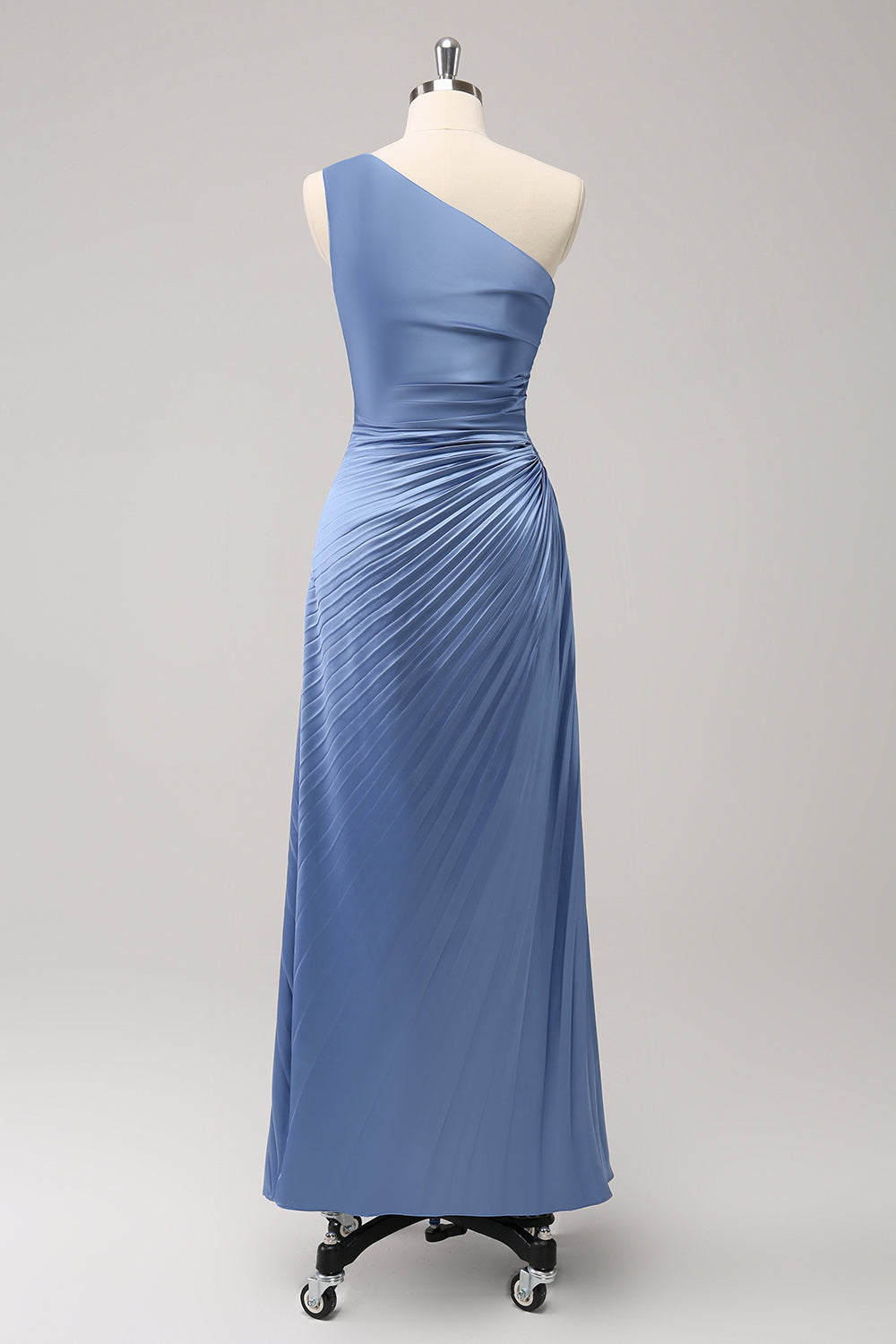 Vestido largo de dama de honor azul con ojo de cerradura de satén de un hombro