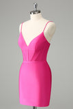 Vestido de cóctel de satén con tirantes finos fucsia