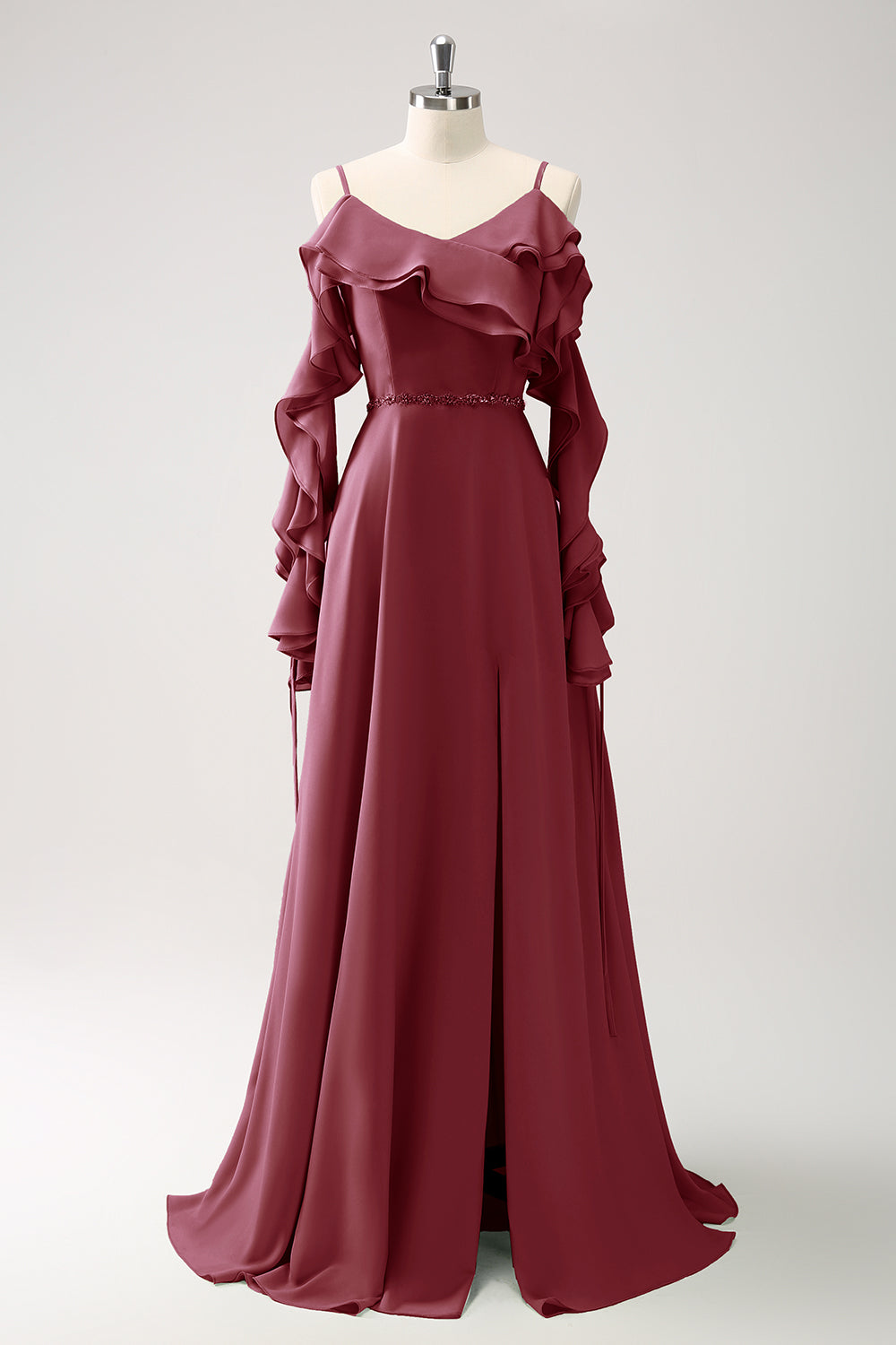 Vestido largo de dama de honor de gasa de línea A con hombros fríos verde claro con volantes