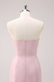 Vestido de dama de honor con volantes asimétricos sin tirantes rosa