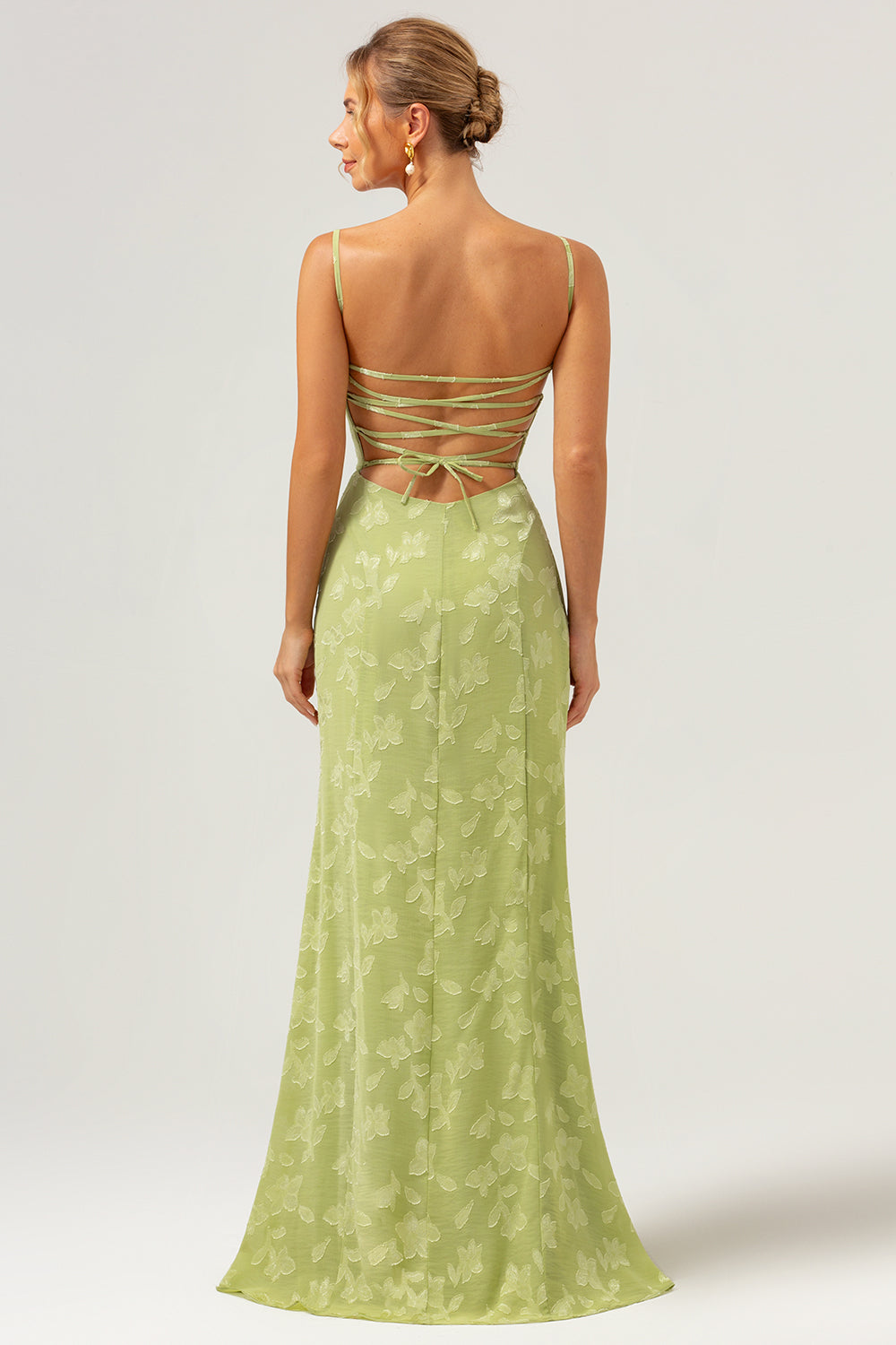 Vestido de dama de honor bordado con tirantes de espagueti de sirena verde con encaje en la espalda