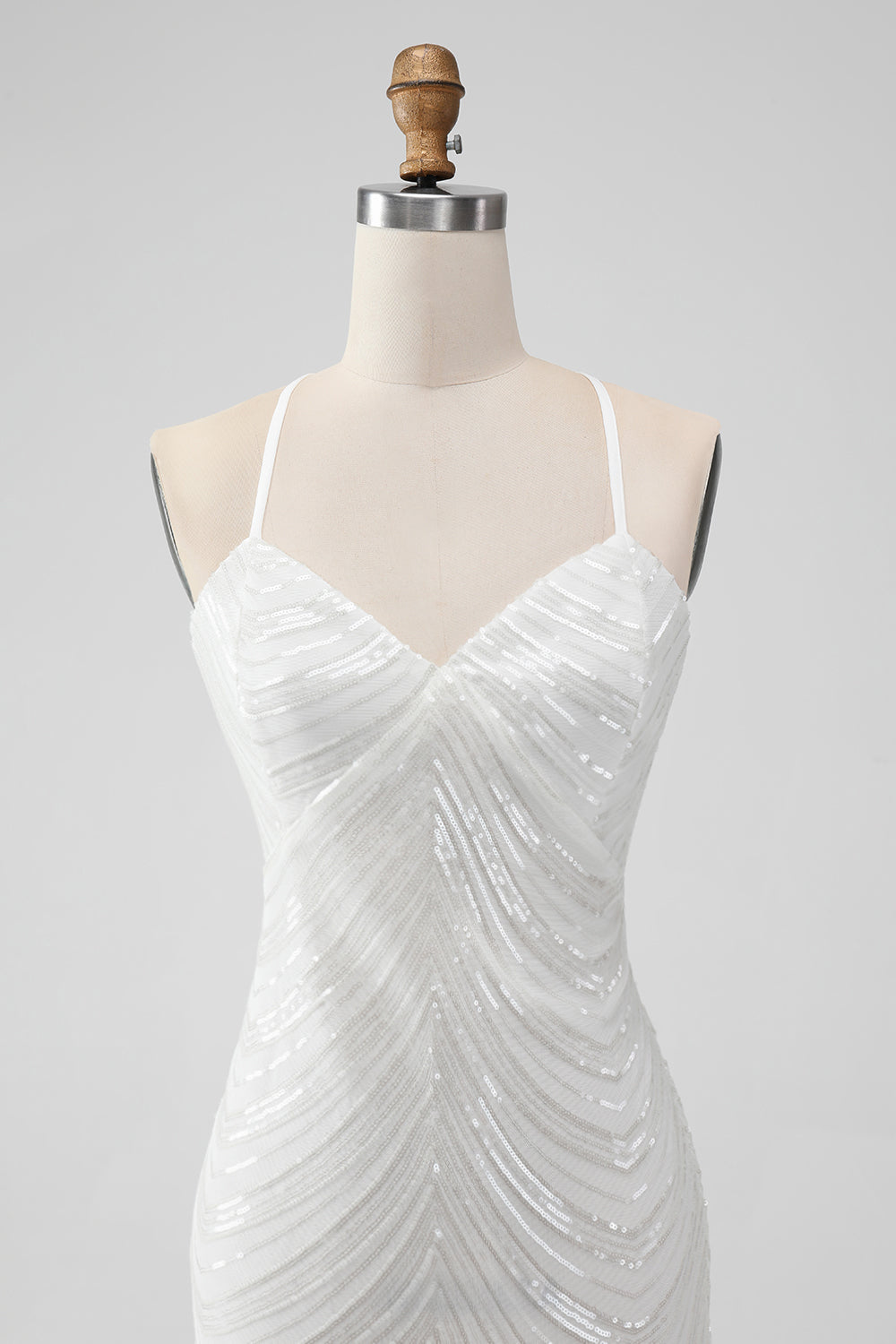Vestido corto de regreso a casa ajustado de lentejuelas blancas con espalda cruzada