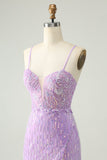Minivestido de cóctel ajustado con lentejuelas lila brillante y abertura