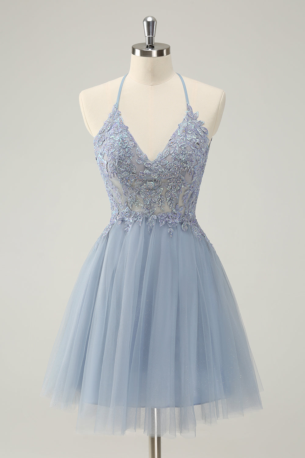 Vestido de cóctel de corte A en azul polvoriento brillante con apliques