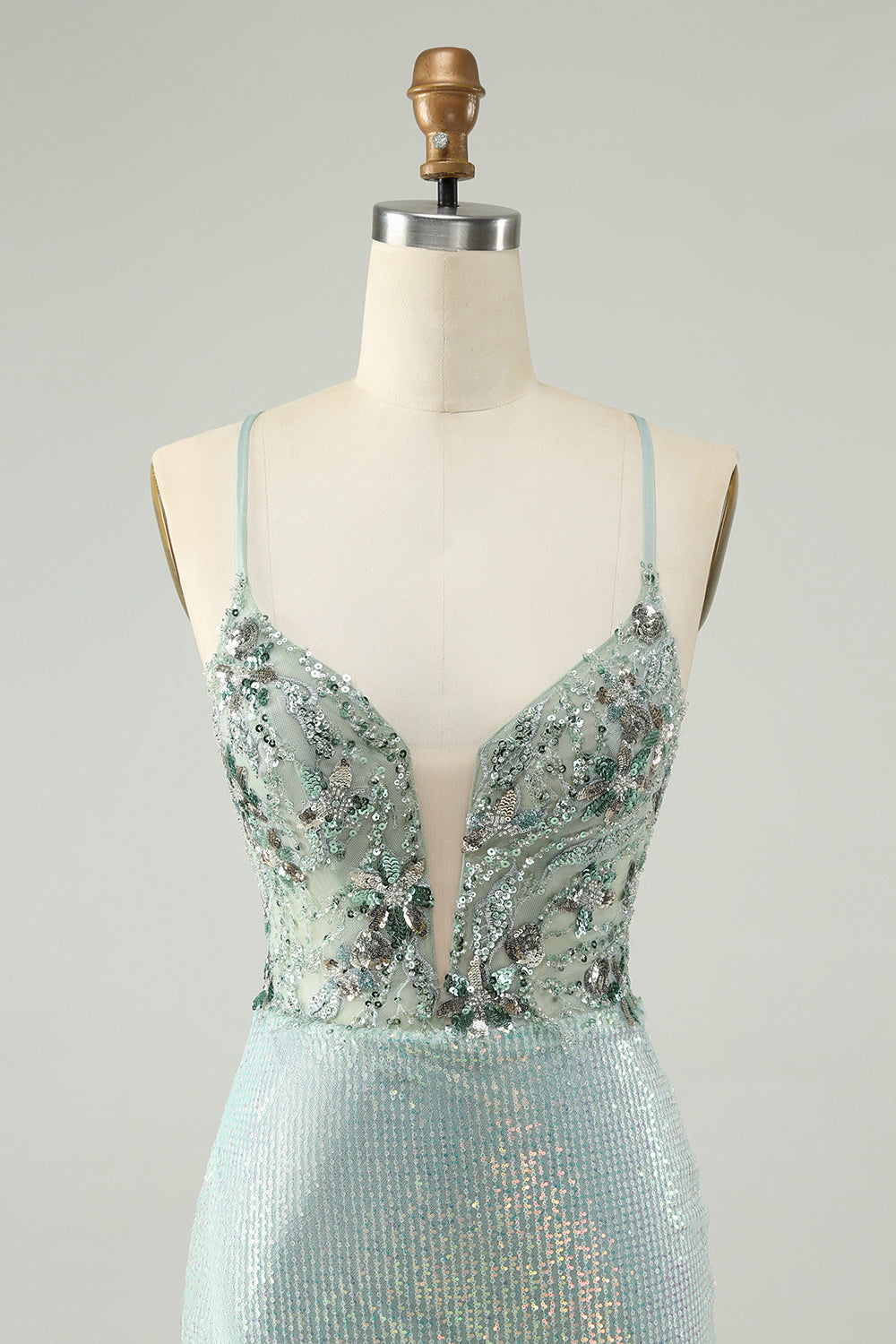 Vestido de cóctel ajustado con cuello en V y lentejuelas con purpurina verde polvoriento