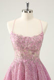 Vestido de fiesta corto con corsé, apliques de cuentas brillantes y corte en A en color rosa oscuro