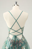 Vestido de fiesta corto con tirantes finos, lentejuelas brillantes y corte A en gris y verde
