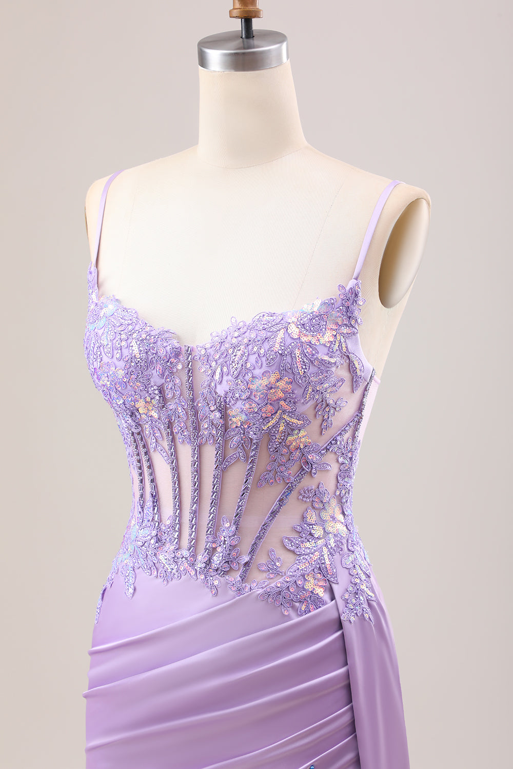 Elegante vestido de fiesta largo con corsé plisado de lentejuelas sirena lila con abertura