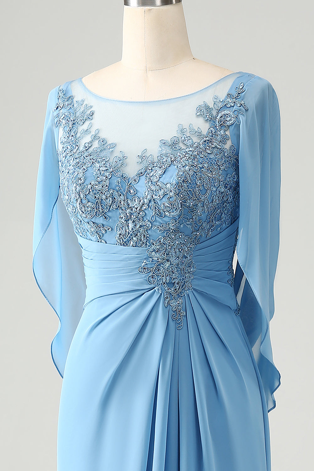 Apliques de cuentas de sirena azul Saprkly Madre de vestido de novia con chal