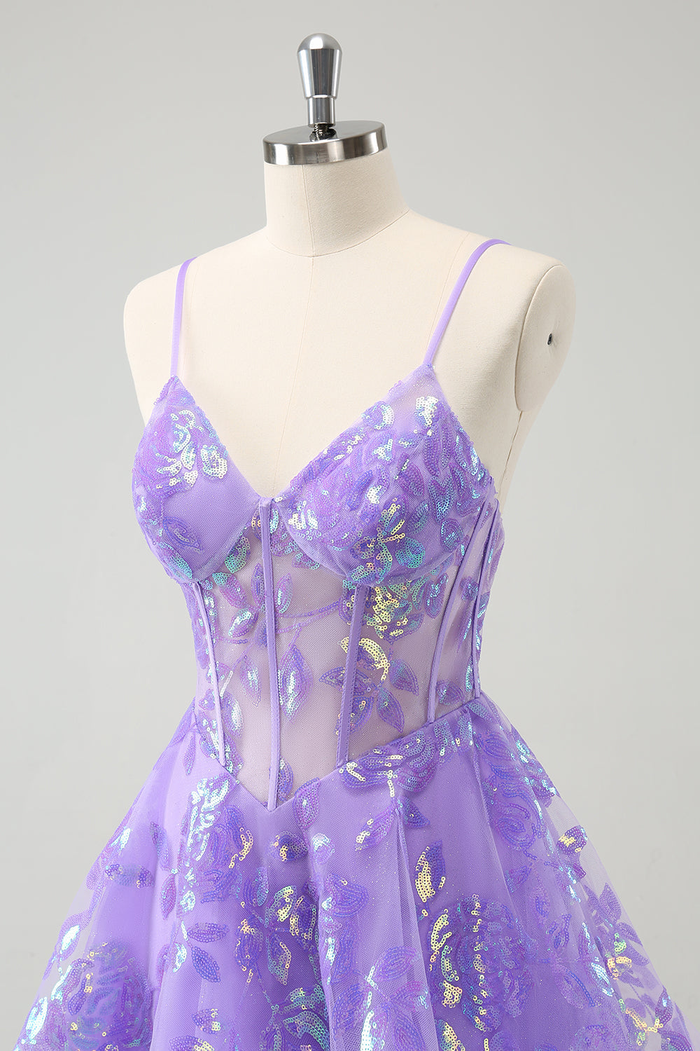Vestido de fiesta corto con tirantes finos estilo corsé y corte en A en color lila brillante