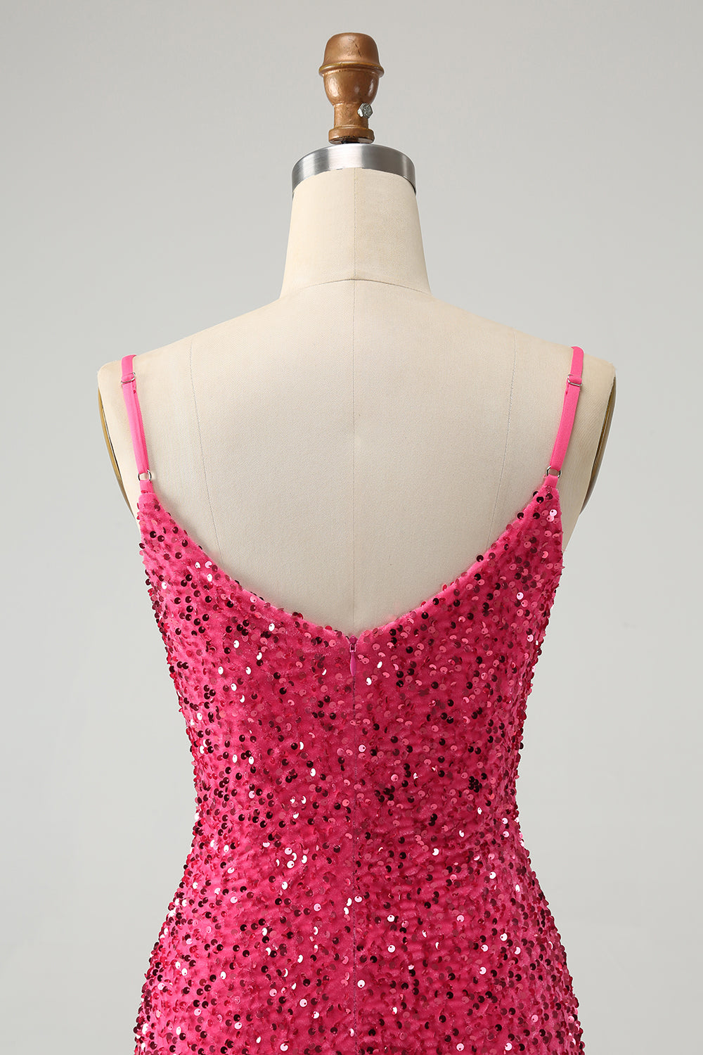 Vestido cóctel corto tirantes finos lentejuelas fucsia con borlas