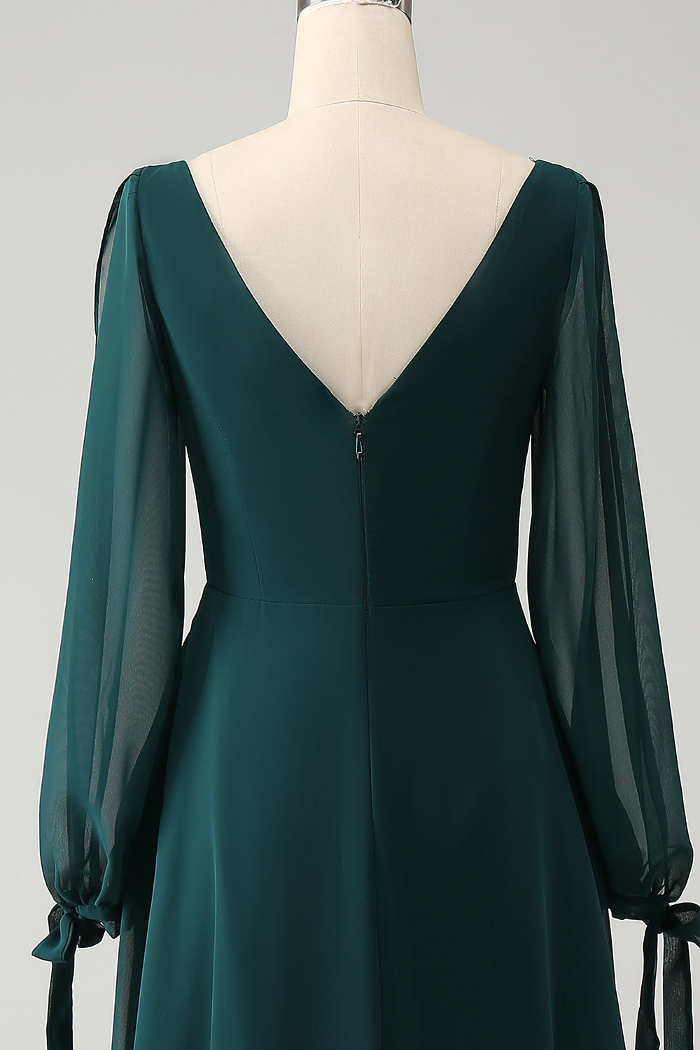 Vestido de dama de honor de gasa con cuello bateau verde oscuro de una línea con abertura