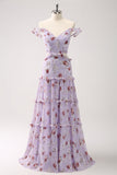 Vestido de dama de honor floral con hombros descubiertos de color gris púrpura