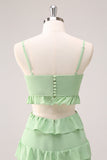 Vestido de dama de honor largo con abertura con tirantes de espagueti verde claro
