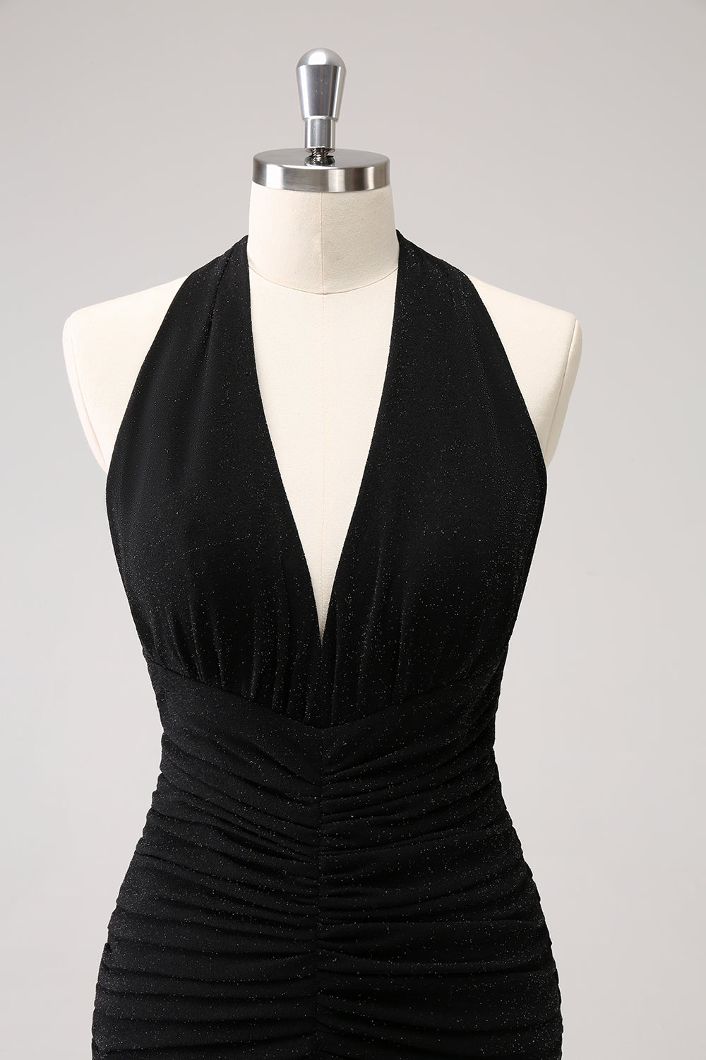 Vestido de dama de honor largo plisado con espalda sin espalda de sirena negro