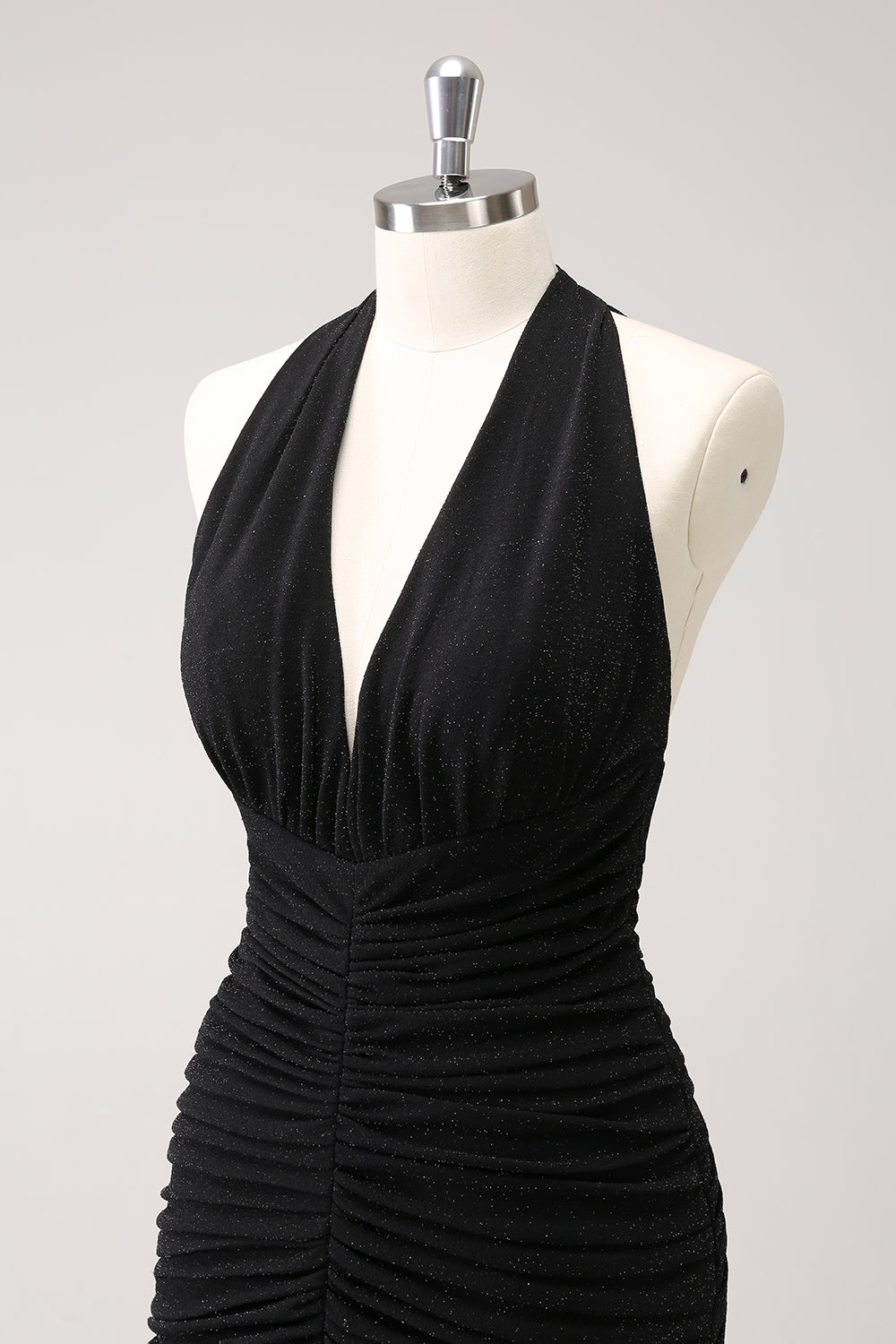 Vestido de dama de honor largo plisado con espalda sin espalda de sirena negro