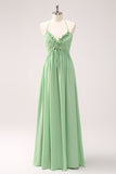 Vestido largo de dama de honor con cordones sin espalda halter de color verde claro