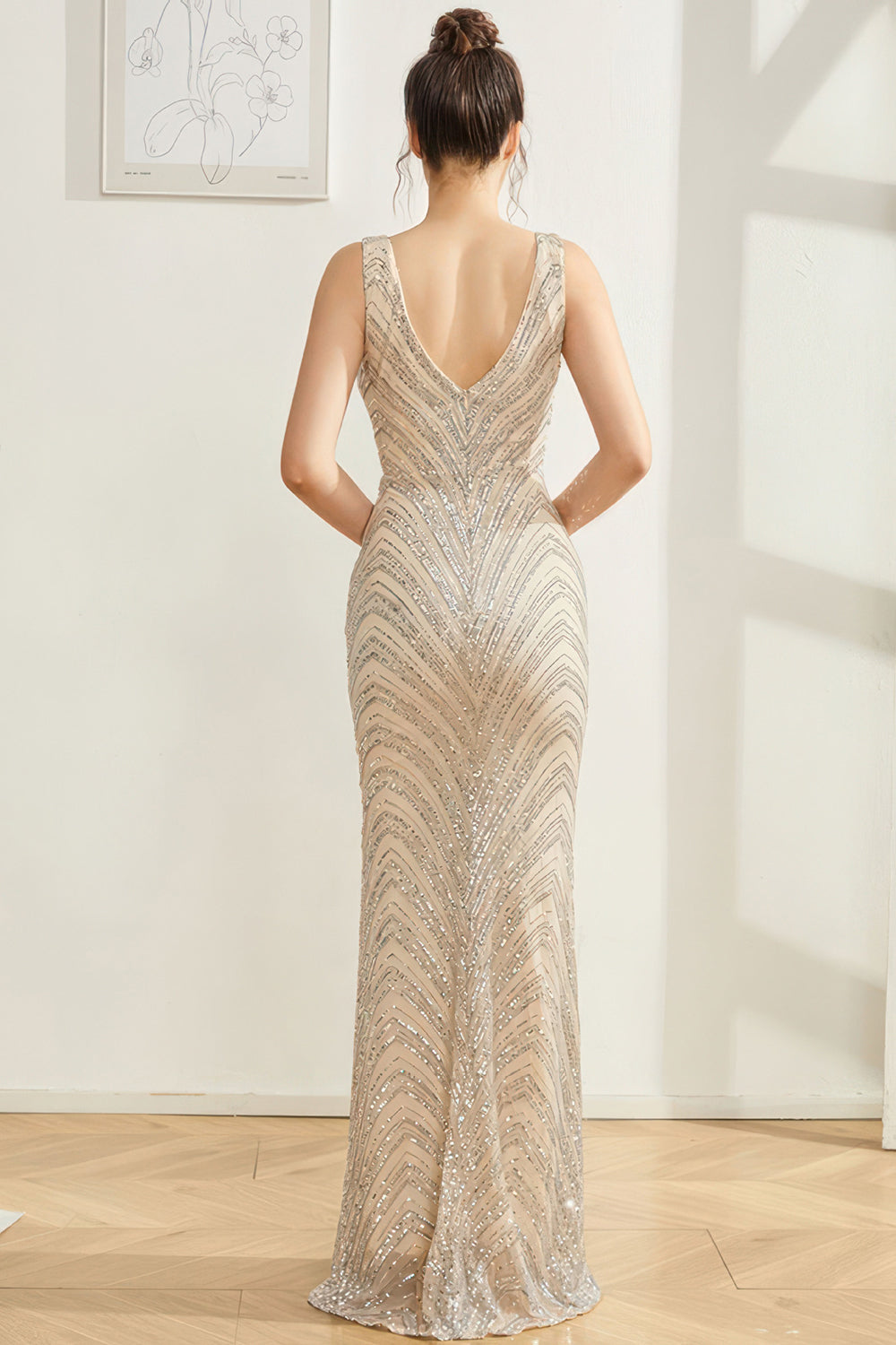 Vestido de fiesta largo con cuello en V de sirena plateada brillante