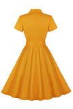 Vestido amarillo con volantes con muescas con solapa con lazos con cinturón de la década de 1950 con bolsillos