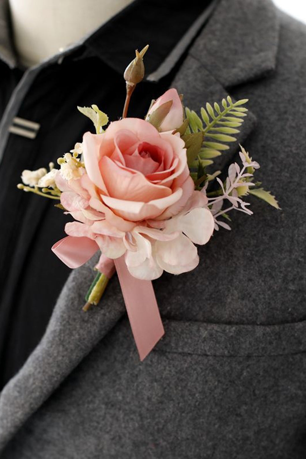 Elegante ramillete de muñeca de fiesta de rubor y boutonniere para hombres para la fiesta de bodas