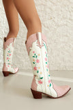 Botas vaqueras de tacón grueso bordadas hasta la rodilla y pantorrillas anchas blancas