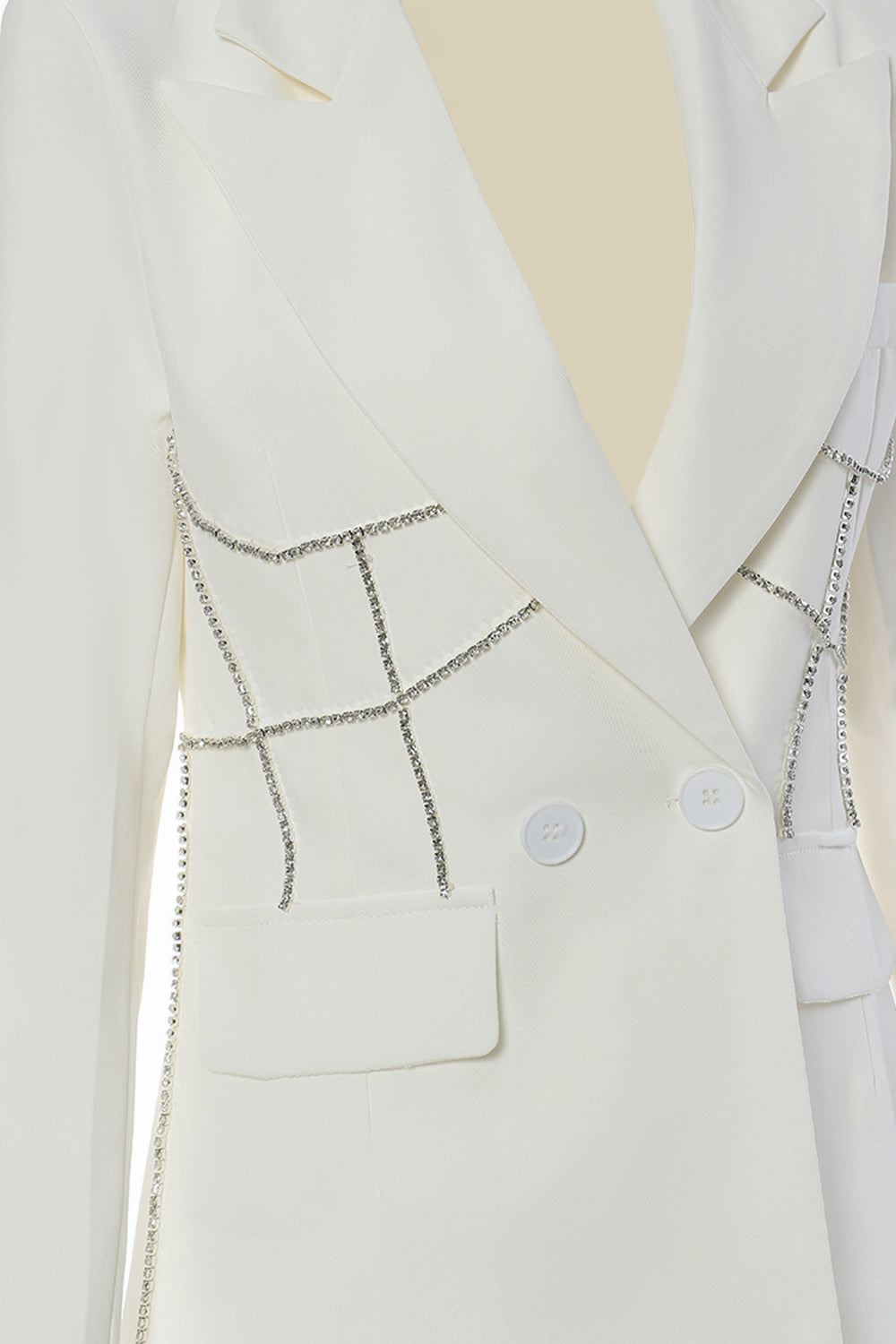 Blazer de mujer con solapa de pico negro y abalorios