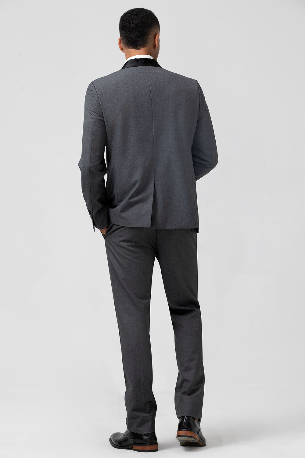 Chal gris Laper One Button 2 piezas Trajes de novio hombre