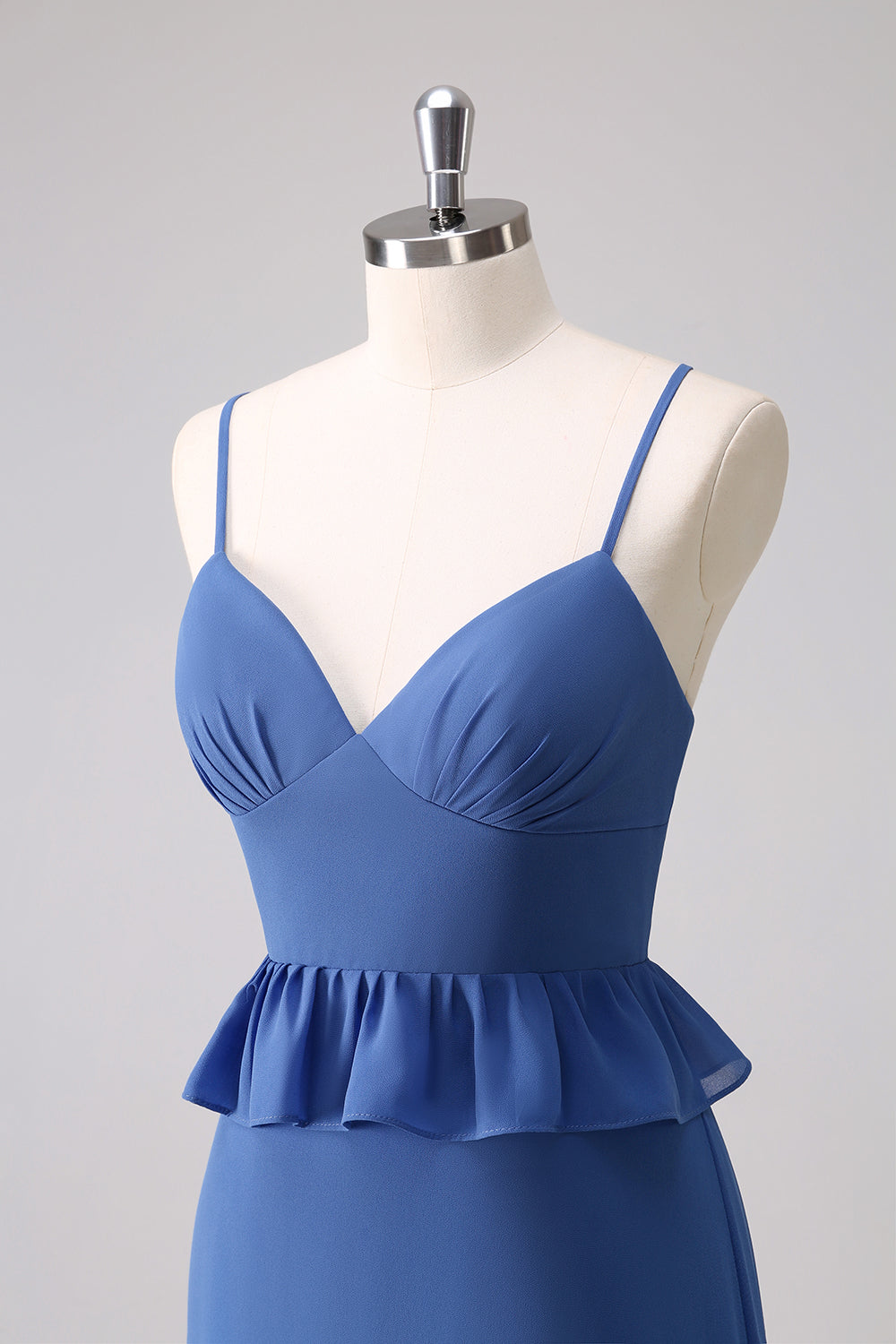 Vestido de dama de honor de línea A con tirantes finos azul oscuro