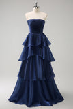 Azul marino oscuro Una línea sin tirantes vestido largo de dama de honor de satén