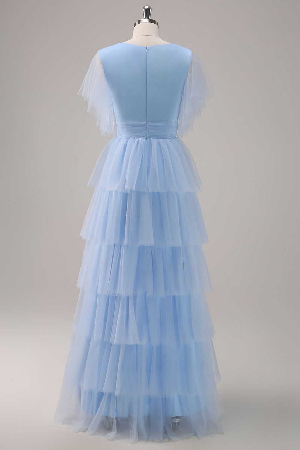 Vestido largo de dama de honor de tul escalonado con escote en V gris azul con abertura