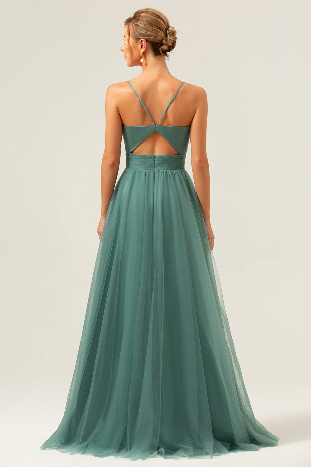 Tirantes de espagueti de eucalipto Tul Vestido largo de dama de honor de línea A