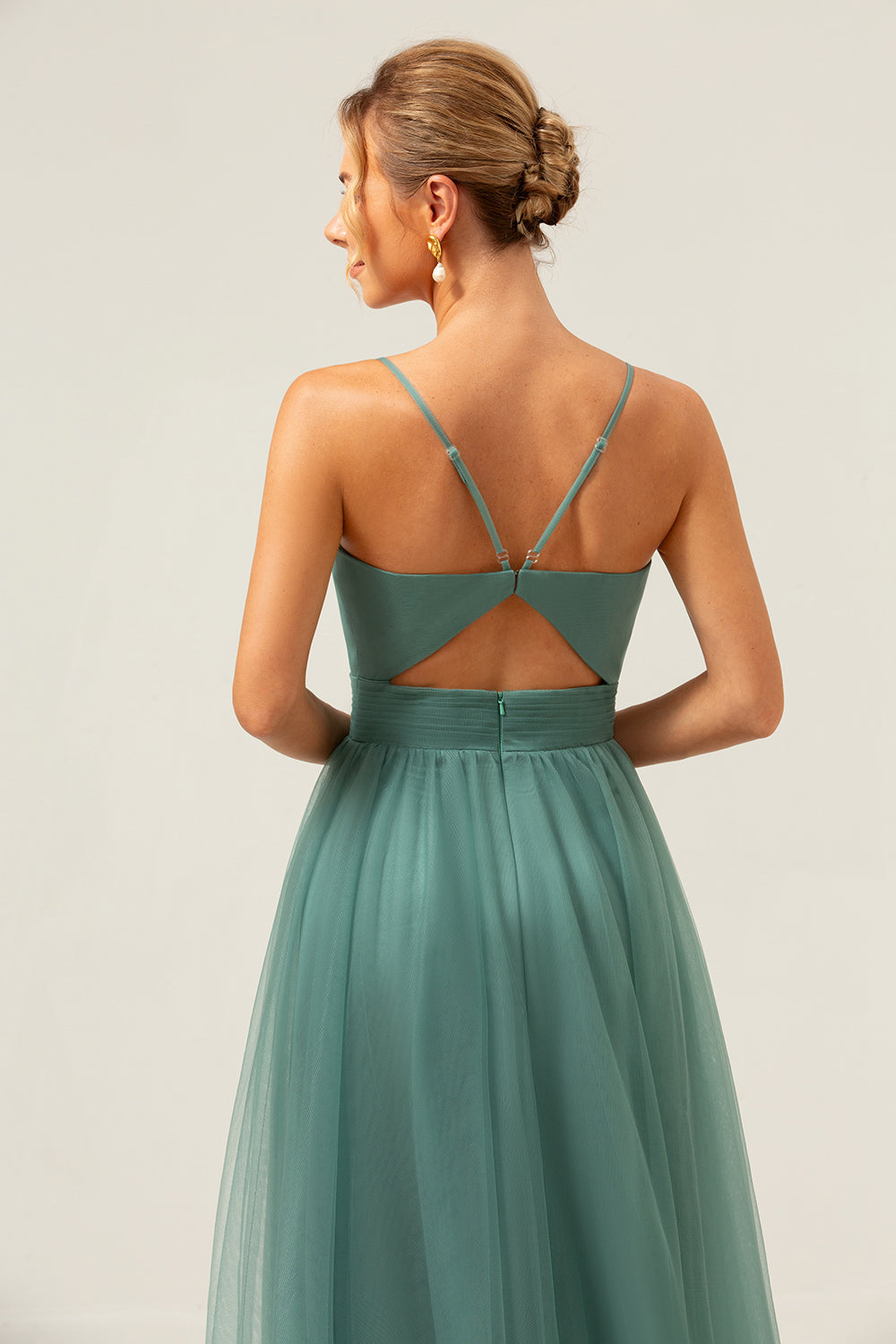 Tirantes de espagueti de eucalipto Tul Vestido largo de dama de honor de línea A