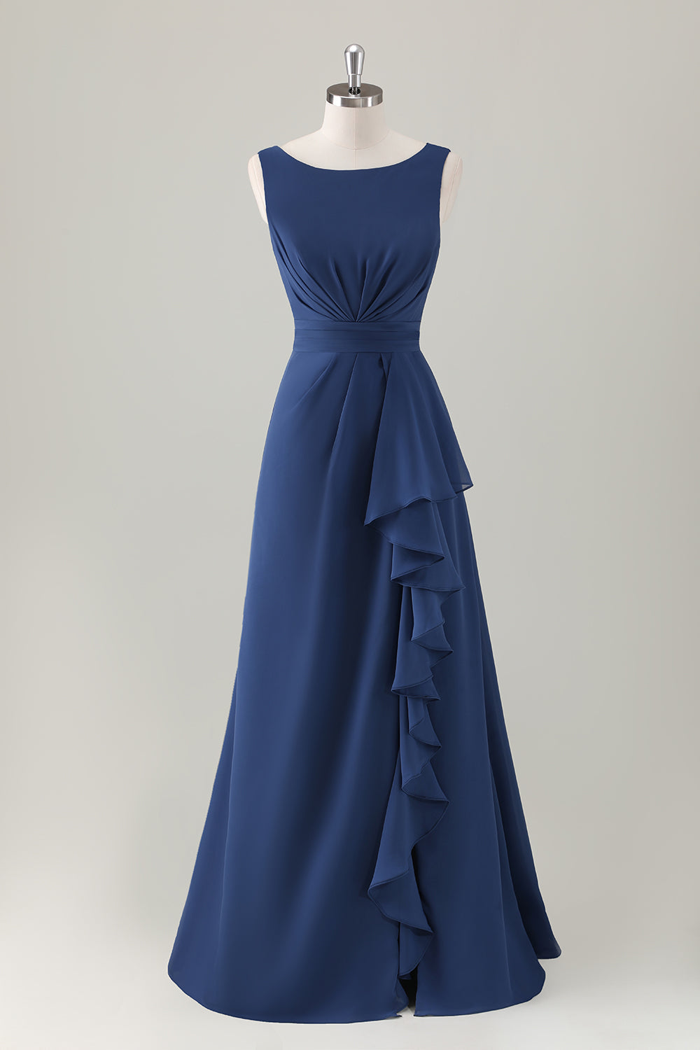 Vestido de dama de honor largo con volantes en línea A azul oscuro con abertura