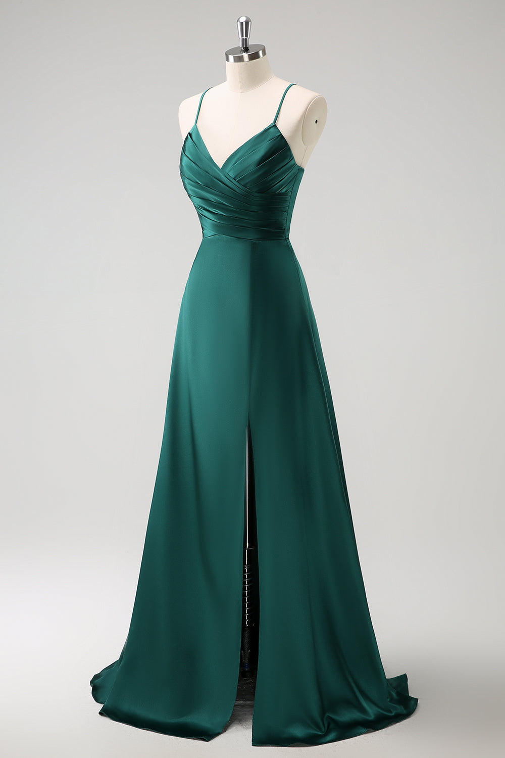 Vestido de dama de honor largo de satén con cordones en la espalda fruncida en verde oscuro