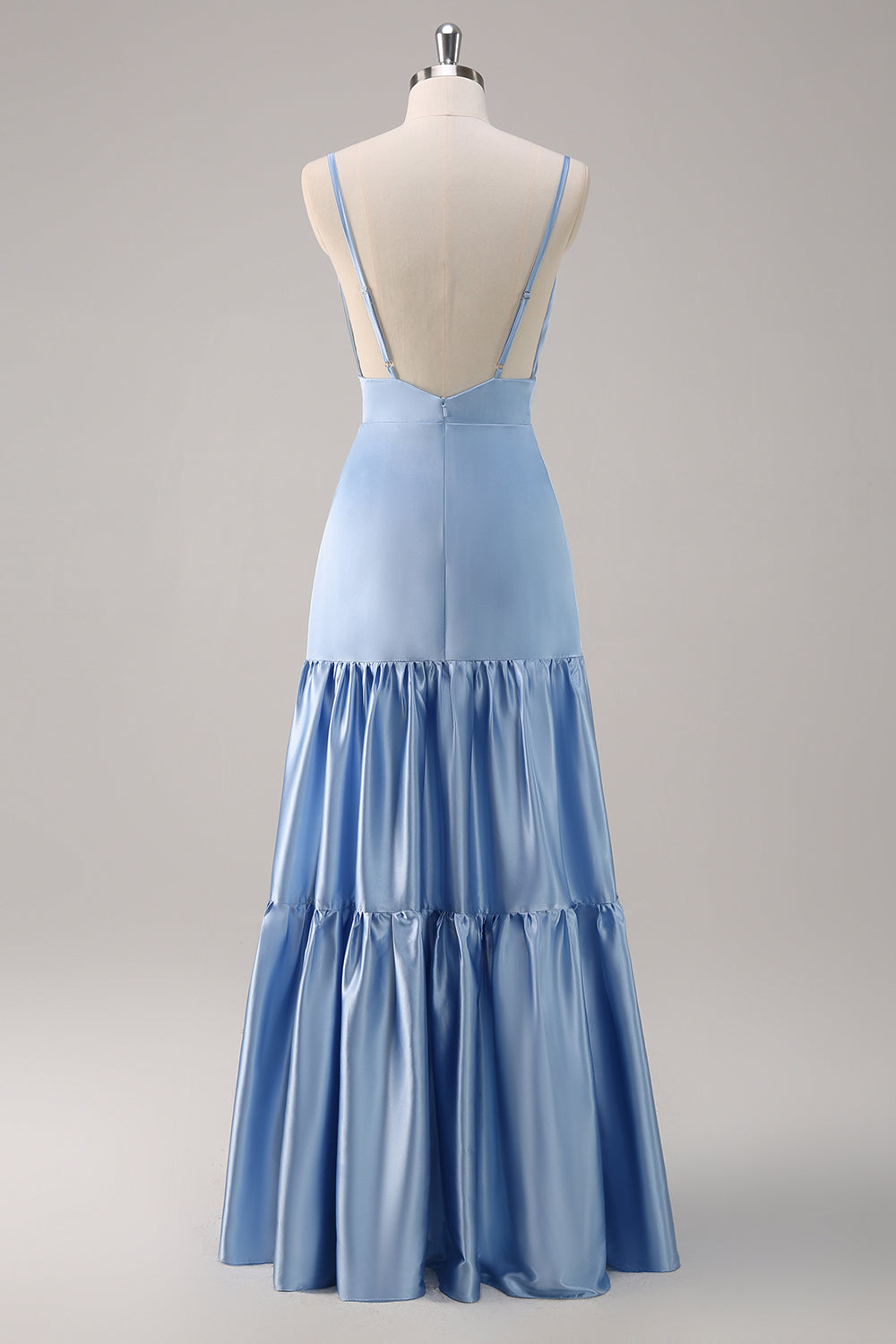 Vestido de dama de honor largo de satén con tirantes de espagueti azul cielo