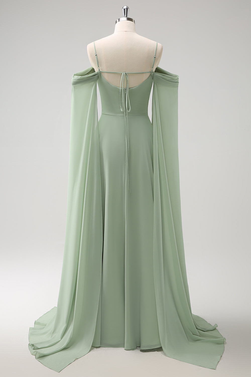Vestido de dama de honor largo de gasa de gasa de color verde claro con hombros fríos